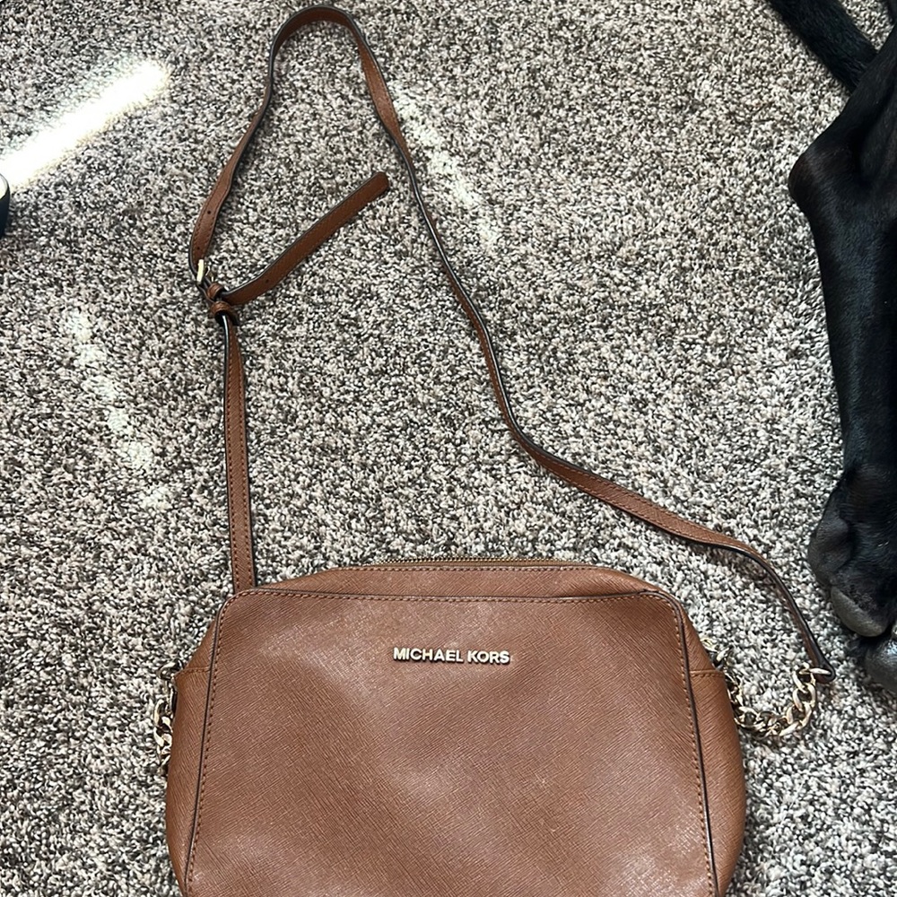 Michael kors cross body